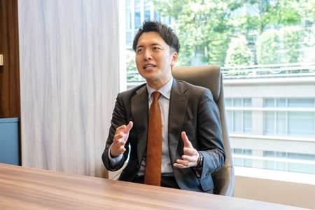 岩附 諒氏