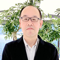 岡村 裕之 氏