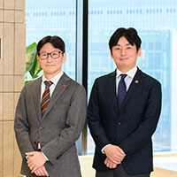 塩野義製薬株式会社　IT＆デジタルソリューション部長　中井 康司氏 塩野義製薬株式会社　人事部長　河本 高歩氏